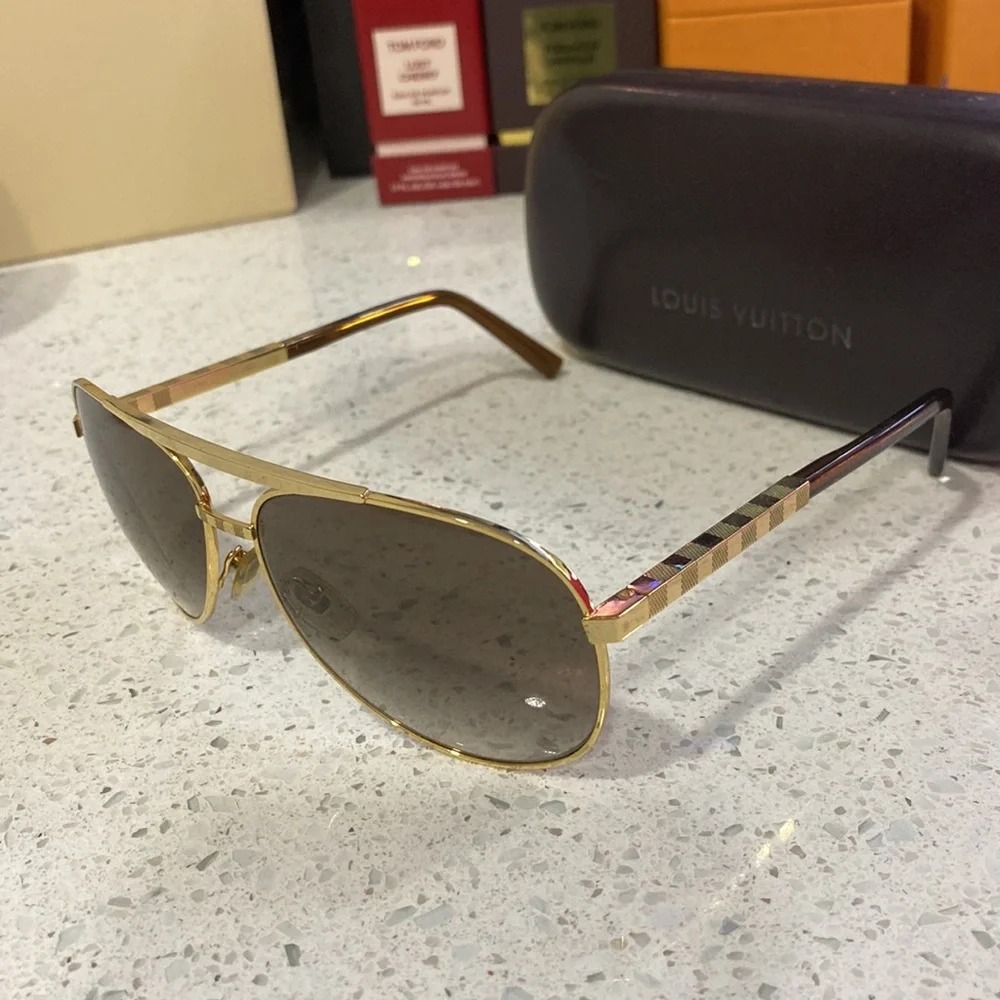 Louis Vuitton Aviator sunglasses - Picture 6 of 16